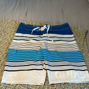 Men’s Quiksilver board shorts
